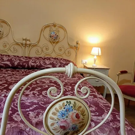 La Casa Antica 3*